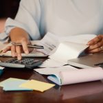 Тарифы на коммунальные услуги в России достигли максимума за десятилетие
