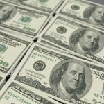 В США предложили отказаться от 100-долларовых купюр в рамках санкций