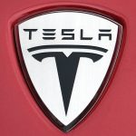 Tesla: стоит ли покупать на провале?