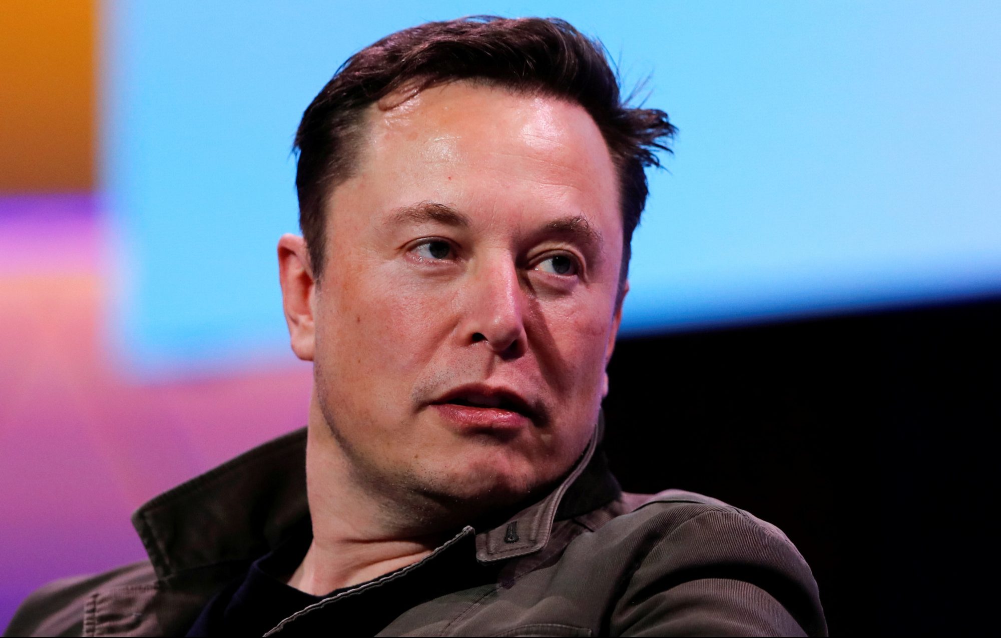 Маск готовится к продаже части акций SpaceX для финансирования покупки Twitter