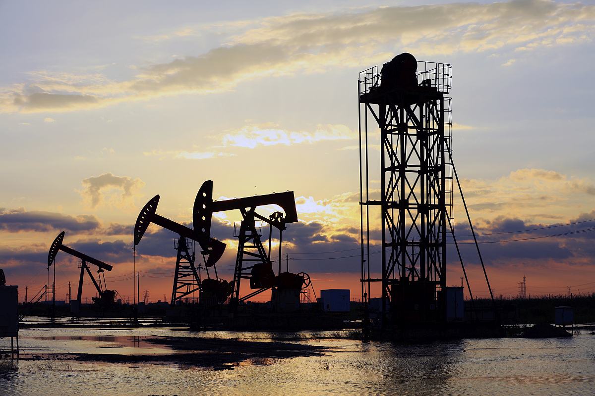 Нефтяные акции с дивидендами для покупки в 2022-м
