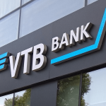 ВТБ: Рублевые переводы в другие страны нужно ограничить