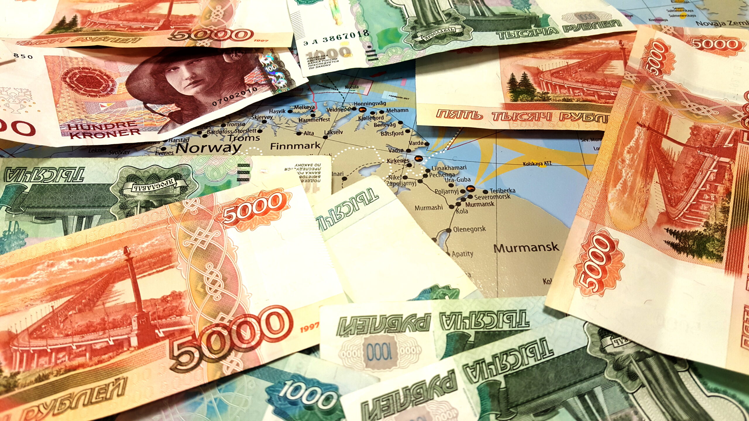 ЦБ рассказал о новых купюрах номиналом 1000 и 5000 рублей, а также опроверг деноминацию