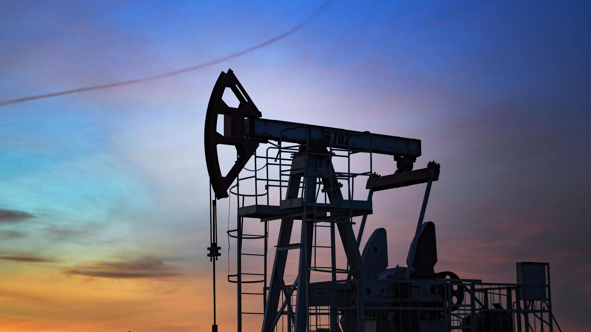 Минфин: Россия недополучила 90 млрд рублей нефтедоходов в ноябре
