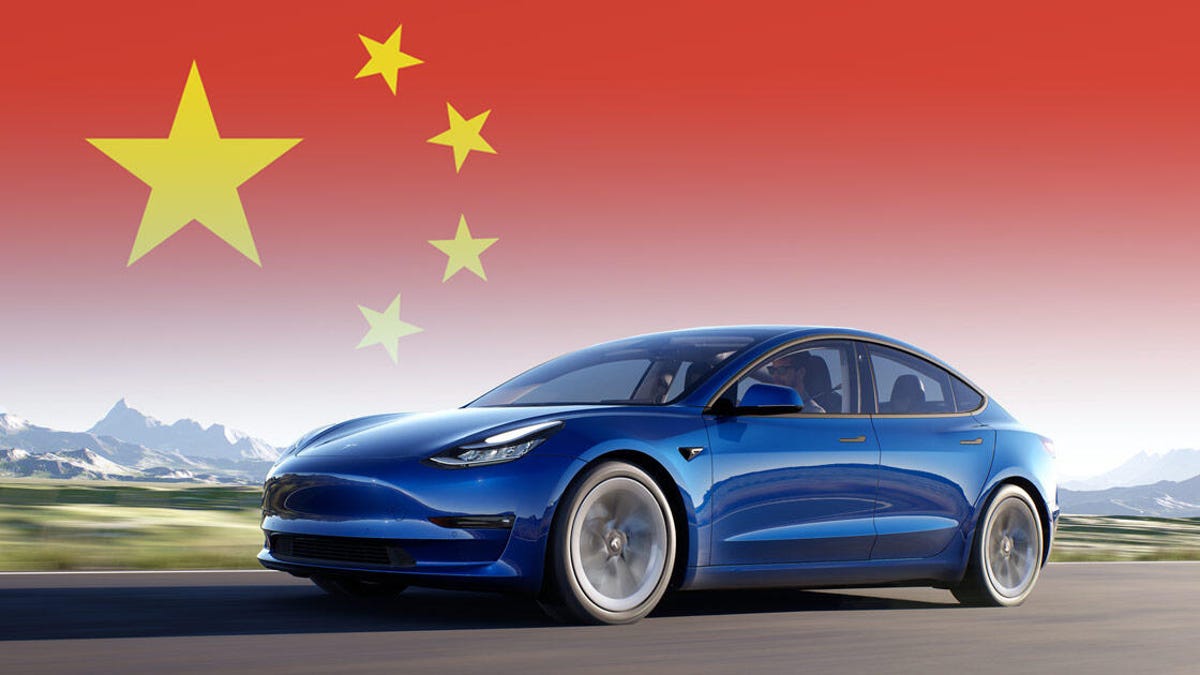 Reuters: Tesla остановила производство в Китае из-за COVID