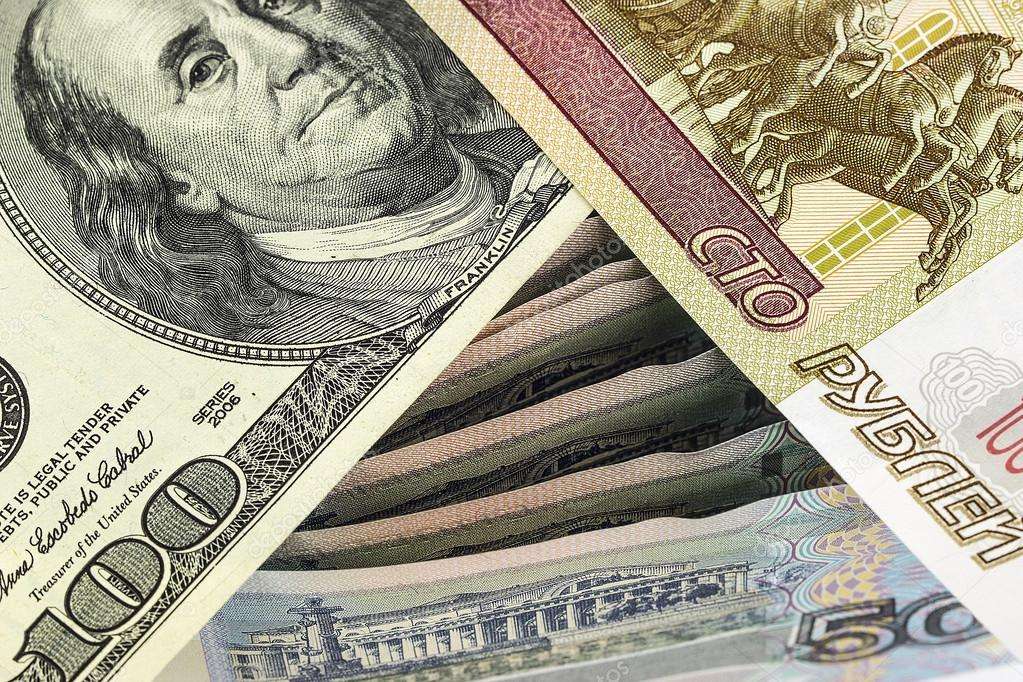 Альфа-банк: Доллар будет стоить 100 рублей в августе