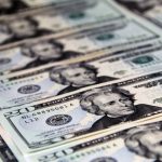 Минфин США обеспокоен: доллар теряет позиции на мировой арене