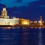 В Петербурге впервые запустили зимнюю навигацию по Неве