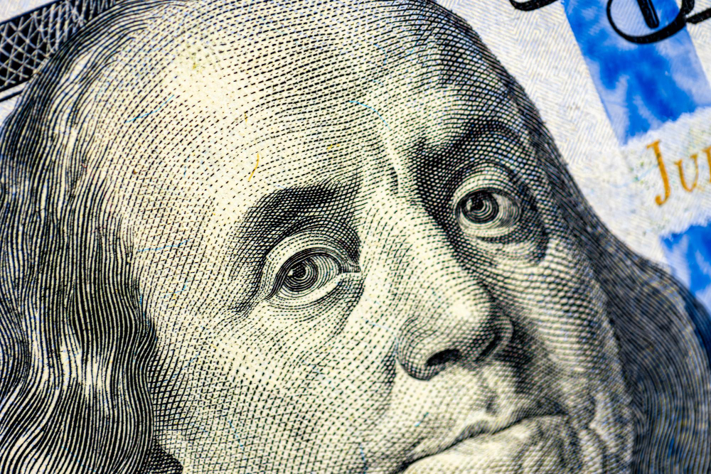 Пекин рекомендовал банкам сократить вложения в американский госдолг